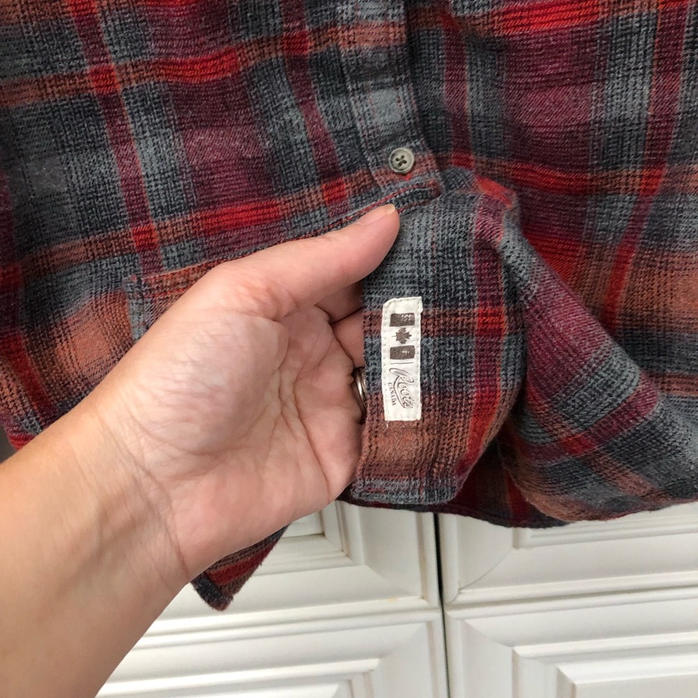 Roots women’s flannel plaid button shirt - Picture 6 of 10